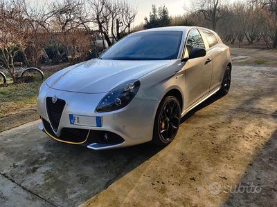 Usata Alfa Romeo Giulietta Veloce 170 CV (125 kW) 2019 Grigio Utilitaria