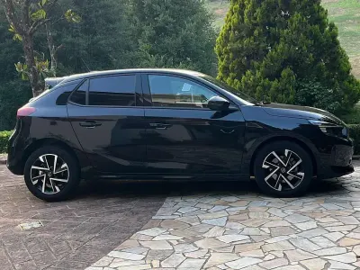 Occasion Opel Corsa Ultimate 101 ch (74 kW) 2024 Noir Citadine