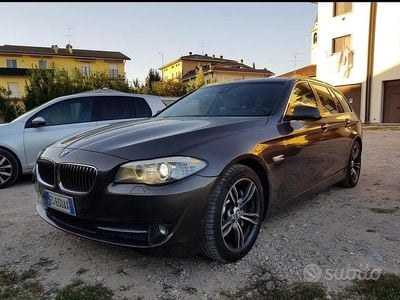 Usata BMW 525 Luxury Line 218 CV (160 kW) 2013 Marrone Station wagon
