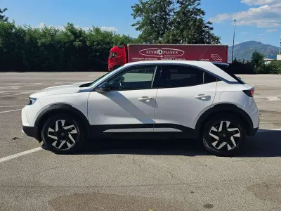 Usata Opel Mokka Elegance 56 kW (77 CV) 2024 Bianco SUV