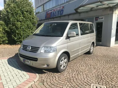 Usata VW Multivan 131 CV (96 kW) 2007 Grigio Monovolume
