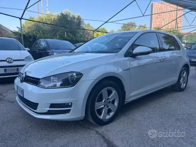 Usata VW Golf VII Highline 110 CV (80 kW) 2016 Bianco Berlina