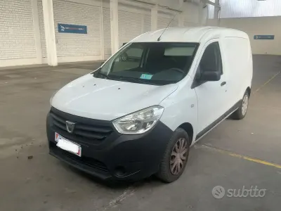 Gebraucht Dacia Dokker 75 PS (55 kW) 2015 Weiß Van / Kleinbus