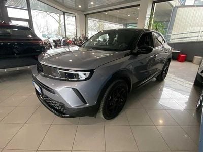 Usata Opel Mokka GS Line 131 CV (96 kW) 2023 Grigio SUV