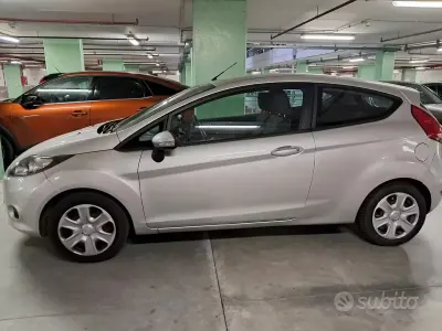 Usata Ford Fiesta 82 CV (60 kW) 2008 Utilitaria