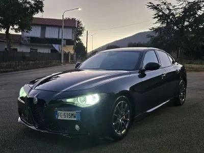 Usata Alfa Romeo Giulia Super 150 CV (110 kW) 2016 Berlina