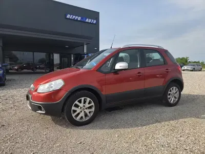 Usata Fiat Sedici 134 CV (98 kW) 2012 Rosso SUV