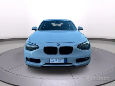 Usata BMW 114 95 CV (69 kW) 2016 Bianco Utilitaria