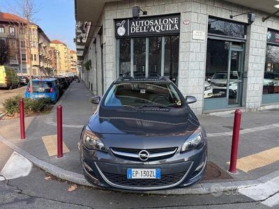 Usata Opel Astra Cosmo 110 CV (80 kW) 2013 Grigio Station wagon
