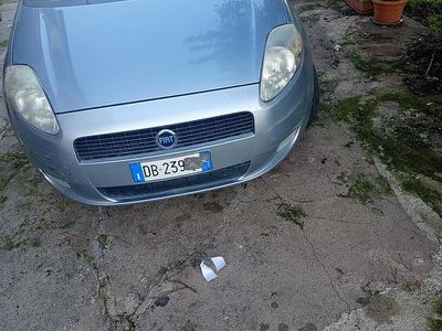 Usata Fiat Grande Punto 77 CV (56 kW) 2007 Grigio Utilitaria