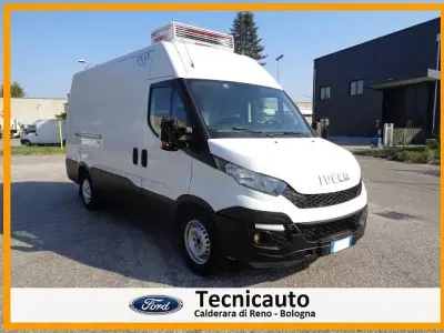Usata Iveco Daily 126 CV (92 kW) 2016 Bianco pastello Furgone