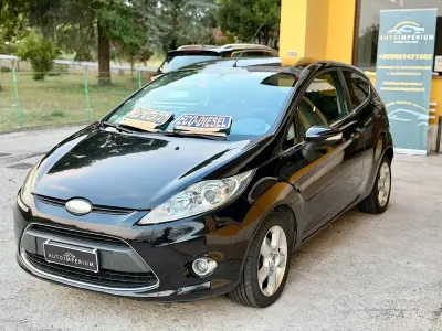 Usata Ford Fiesta Titanium 68 CV (50 kW) 2009 Nero Berlina