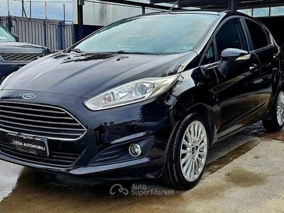Usata Ford Fiesta 97 CV (71 kW) 2014 Nero Utilitaria
