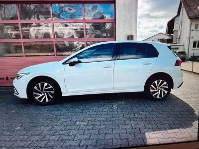 Usata VW Golf VIII Edition 116 CV (85 kW) 2023 Bianco Berlina