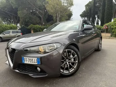 Occasion Alfa Romeo Giulia Super 150 ch (110 kW) 2016 Gris Berline