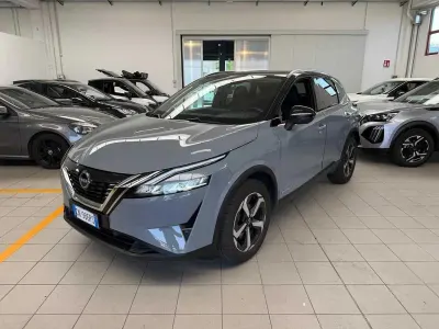 Używany Nissan Qashqai N-Connecta 190 KM (139 kW) 2023 Szary SUV
