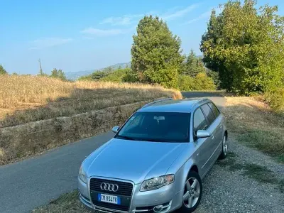 Usata Audi A4 140 CV (102 kW) 2005 Grigio Station wagon