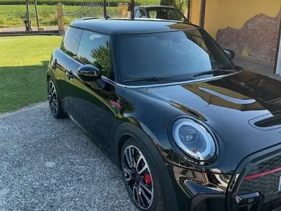 Usata Mini John Cooper Works 231 CV (169 kW) 2022 Nero Utilitaria