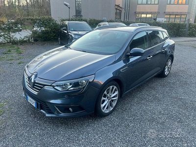 Usata Renault Mégane GrandTour 110 CV (80 kW) 2017 Grigio Station wagon