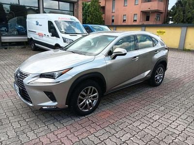 Usata Lexus NX300h Luxury Line 155 CV (114 kW) 2020 Grigio SUV
