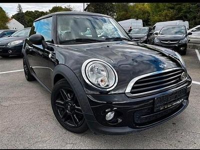 Używany Mini Cooper 90 KM (66 kW) 2013 Czarny Hatchback