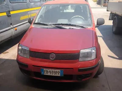 Usata Fiat Panda 69 CV (50 kW) 2010 Rosso Utilitaria