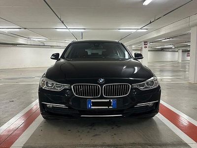 Usata BMW 320 Luxury Line 2012 Nero Station wagon