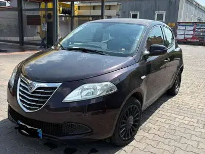 Usata Lancia Ypsilon