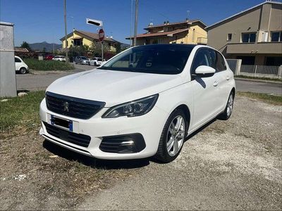 Usata Peugeot 308 Allure 120 CV (88 kW) 2018 Berlina