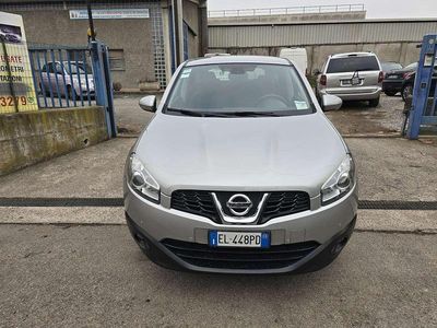 Argento Usata 2012 Nissan Qashqai Tekna SUV | 8300 € (Buon prezzo)