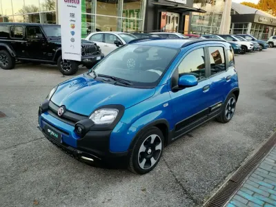 Usata Fiat Panda S 70 CV (51 kW) 2025 Blu Utilitaria