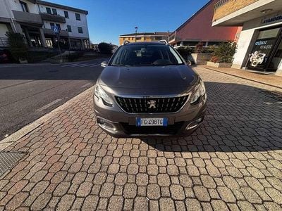 Usata Peugeot 2008 Access 82 CV (60 kW) 2017 Grigio SUV