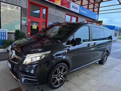 Usata Mercedes V300 Premium 239 CV (175 kW) 2019 Nero Monovolume