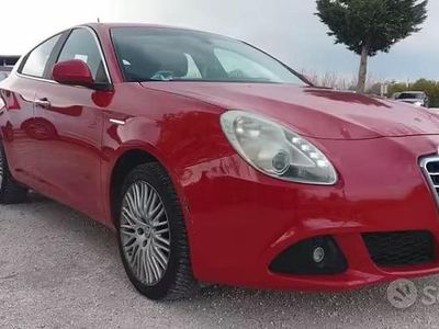 Usata Alfa Romeo Giulietta Exclusive 169 CV (124 kW) 2011 Rosso Utilitaria