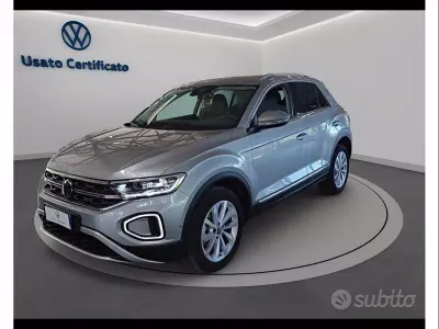 Używany VW T-Roc Style 110 KM (80 kW) 2023 Szary SUV