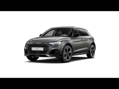 Nuova Audi A1 Ambiente 150 CV (110 kW) 2026 Grigio chronos metallizzato ne SUV