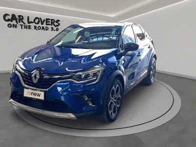Usata Renault Captur Techno 101 CV (74 kW) 2023 Blu scuro SUV