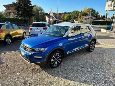 Usata VW T-Roc Style 116 CV (85 kW) 2019 Blu SUV