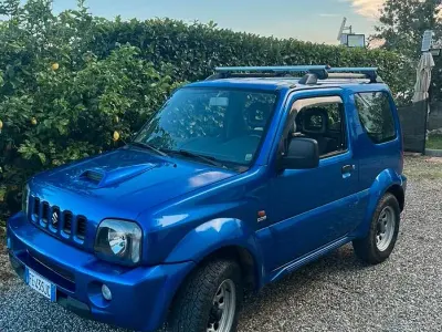 Usata Suzuki Jimny 65 CV (47 kW) 2005 Bluazzurro SUV