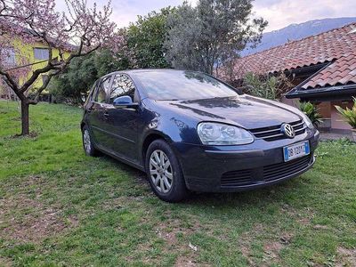 Usata VW Golf IV 105 CV (77 kW) 2006 Blu/azzurro Berlina