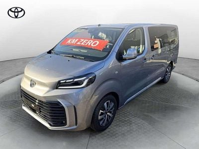 Nuova Toyota Proace Verso Luxury 177 CV (130 kW) 2025 Argento Station wagon