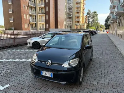 Usata VW up! Move 65 CV (47 kW) 2021 Nero Utilitaria