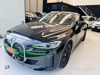 Usata BMW i4 M Sport 105 kW (143 CV) 2024 Nero Berlina