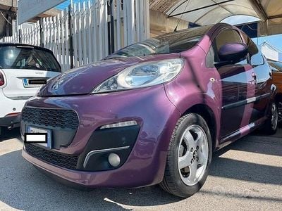 Usata Peugeot 107 67 CV (49 kW) 2012 Viola Utilitaria