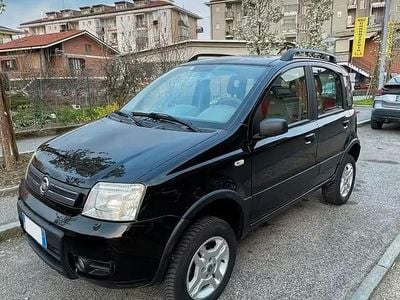 Usata Fiat Panda 4x4 Climbing 60 CV (44 kW) 2006 Nero Utilitaria