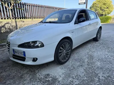 Usata Alfa Romeo 147 120 CV (88 kW) 2008 Bianco Utilitaria