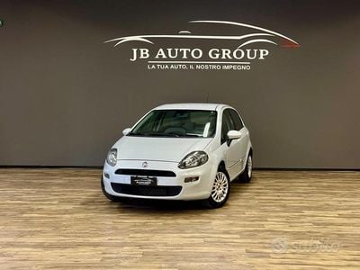 Usata Fiat Punto Lounge 75 CV (55 kW) 2013 Grigio Utilitaria