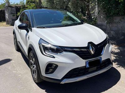 Usata Renault Captur 160 CV (117 kW) 2023 Bianco SUV