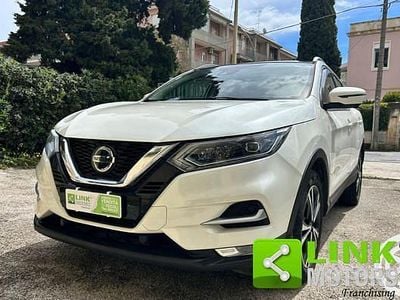 Usata Nissan Qashqai N-Connecta 115 CV (84 kW) 2020 Bianco SUV