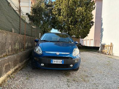 Usata Fiat Punto 77 CV (56 kW) 2011 Blu Utilitaria